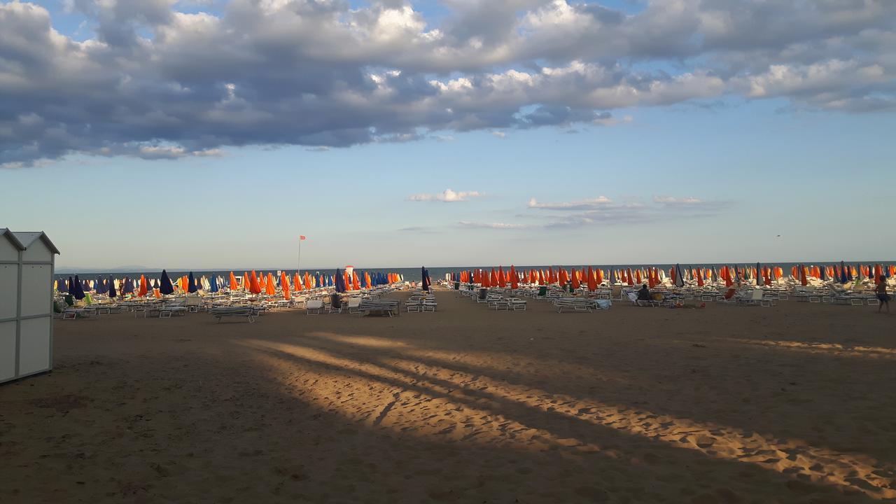 Appartamento Magnolia Lignano Sabbiadoro Exterior photo